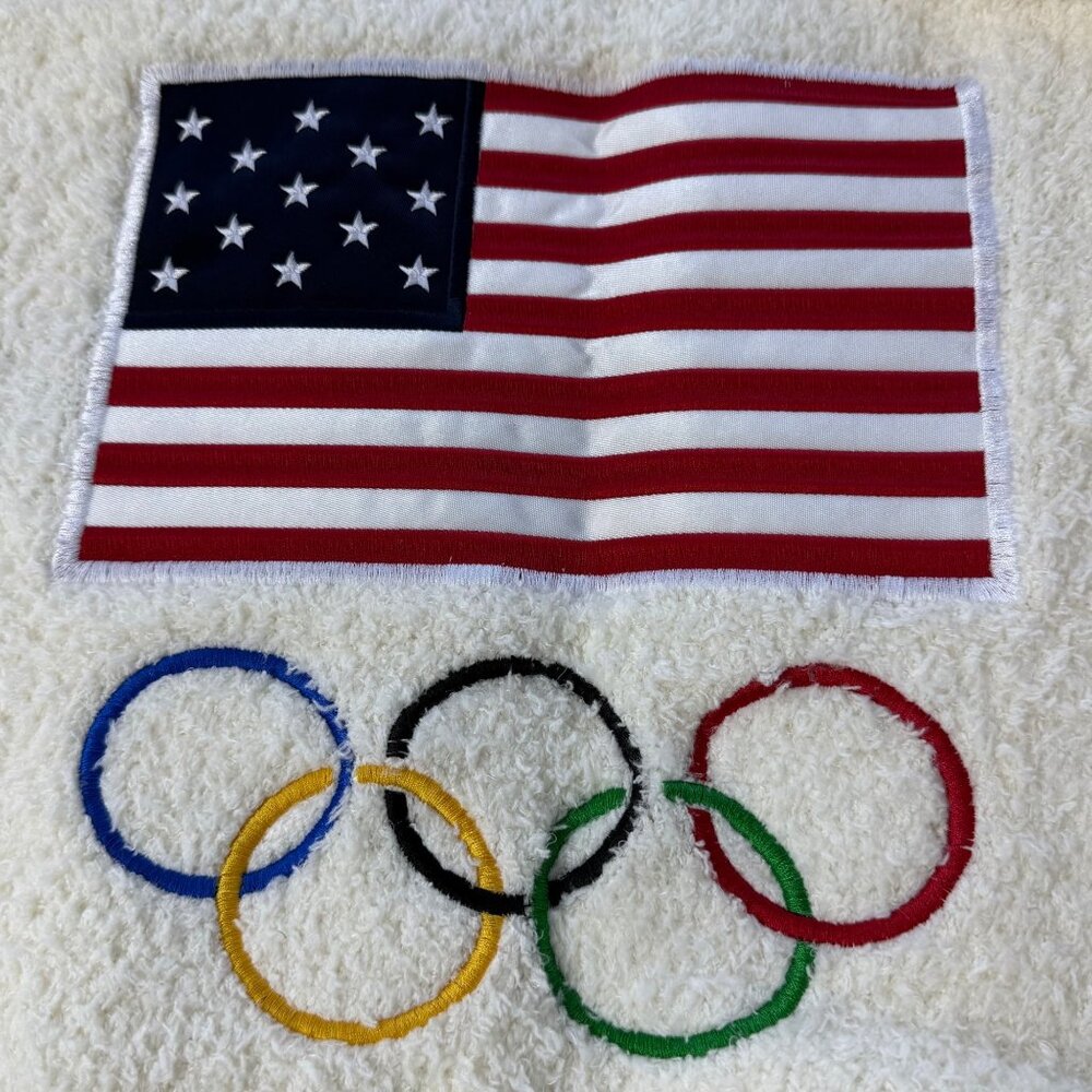SKIMS TEAM USA 🇺🇸 Robe - Picture 8 of 11
